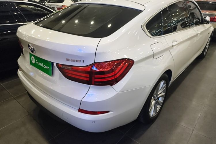 Used BMW 5 Series GT 2014 528i Leading Model Rear Right 45 Deg