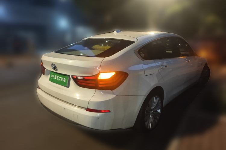 Used BMW 5 Series GT 2014 528i Luxury Edition Rear Right 45 Deg