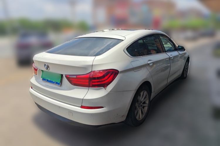 Used BMW 5 Series GT 2014 528i Leading Model Rear Right 45 Deg