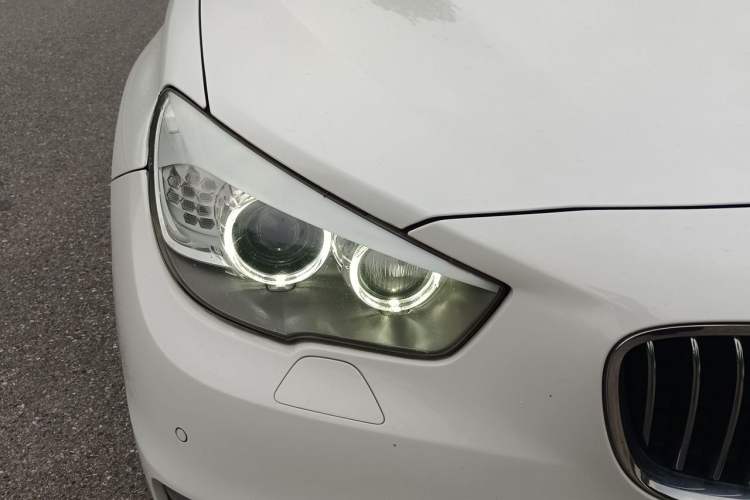 Used BMW 5 Series GT 2014 528i Luxury Edition Right Front Headlight