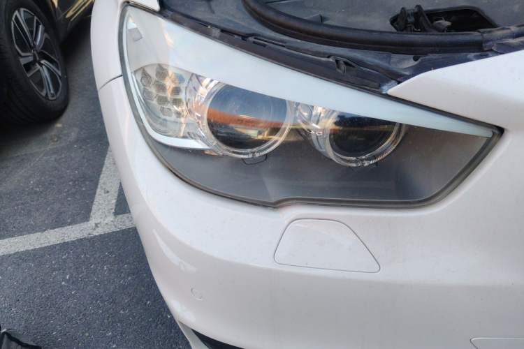 Used BMW 5 Series GT 2014 528i Leading Model Right Front Headlight