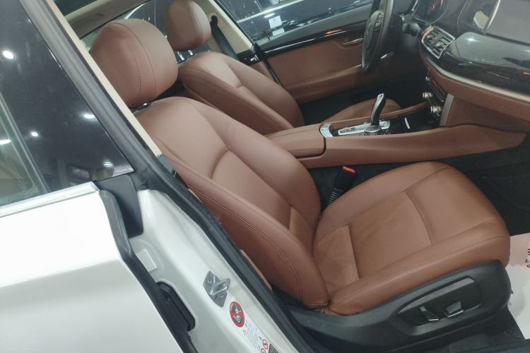 Used BMW 5 Series GT 2014 528i Leading Model Right Front Seat