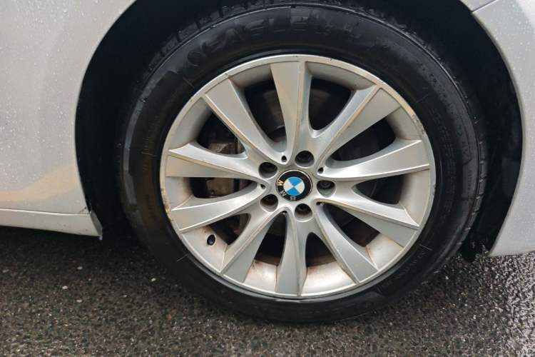 Used BMW 5 Series GT 2014 528i Leading Model Right Front Wheel Hub