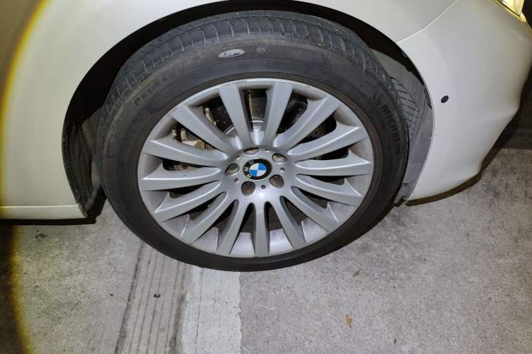 Used BMW 5 Series GT 2014 535i Leading Model Right Front Wheel Hub