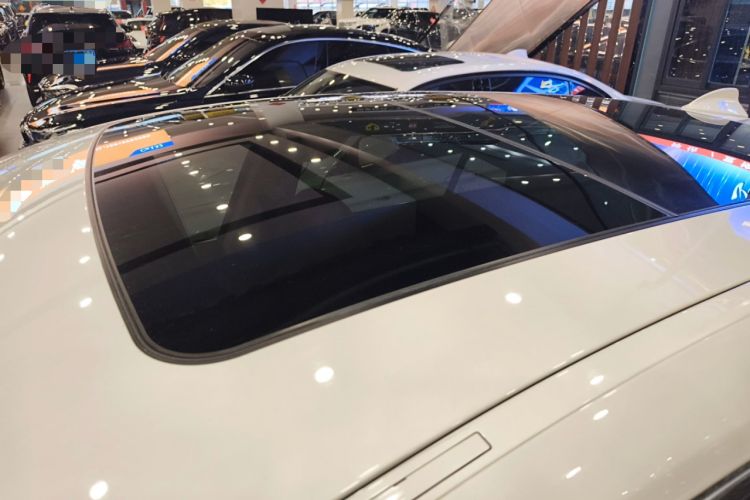 Used BMW 5 Series GT 2014 528i Leading Model Roof