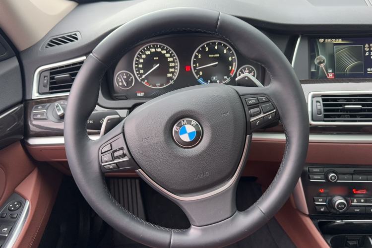 Used BMW 5 Series GT 2014 535i Leading Model Steering Wheel