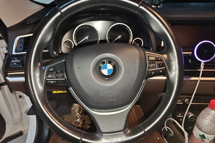 Used BMW 5 Series GT 2014 528i Luxury Edition Steering Wheel
