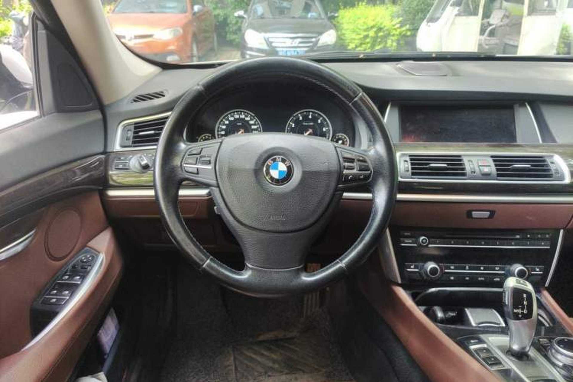 Used BMW 5 Series GT 2014 528i Leading Model Steering Wheel
