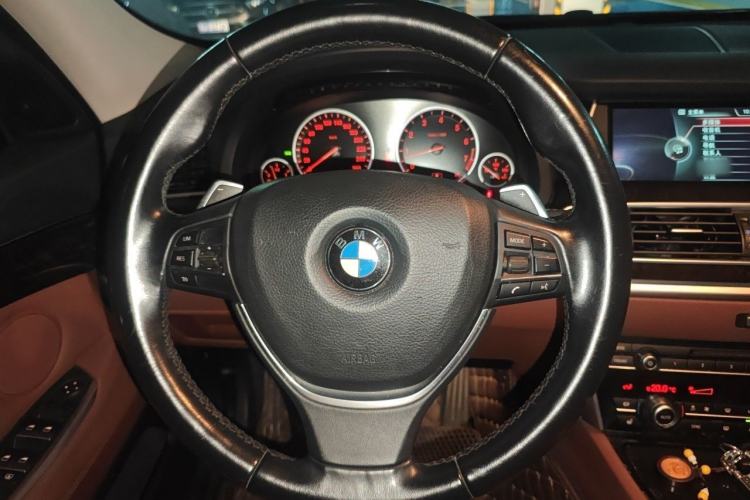 Used BMW 5 Series GT 2014 535i Leading Model Steering Wheel