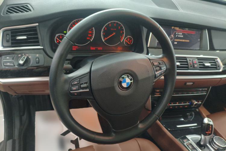 Used BMW 5 Series GT 2014 528i Leading Model Steering Wheel