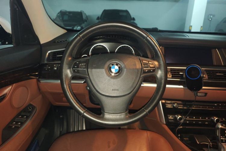 Used BMW 5 Series GT 2014 528i Leading Model Steering Wheel