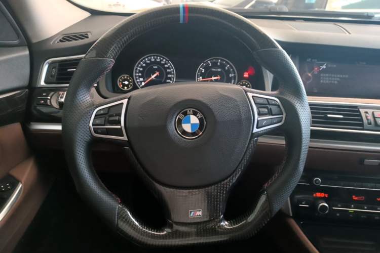 Used BMW 5 Series GT 2014 528i Leading Model Steering Wheel