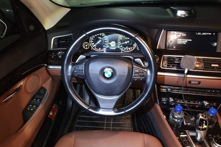 Used BMW 5 Series GT 2014 535i Leading Model Steering Wheel