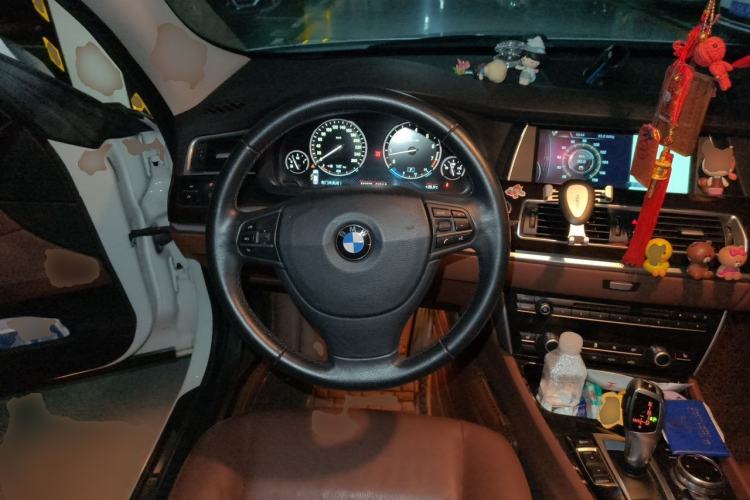Used BMW 5 Series GT 2014 528i Leading Model Steering Wheel