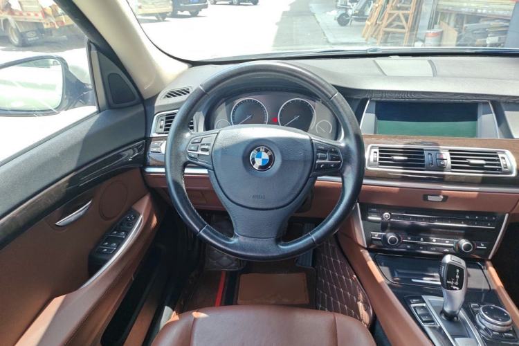 Used BMW 5 Series GT 2014 528i Leading Model Steering Wheel