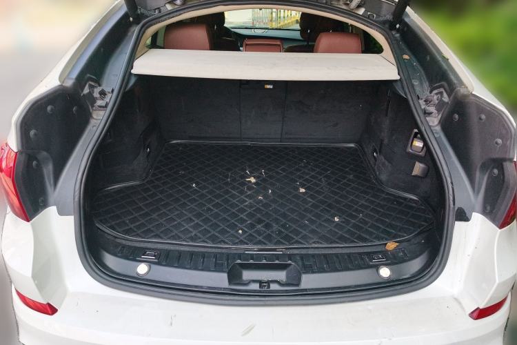 Used BMW 5 Series GT 2014 535i Leading Model Trunk