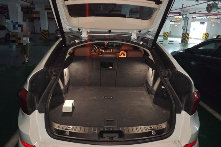 Used BMW 5 Series GT 2014 528i Leading Model Trunk