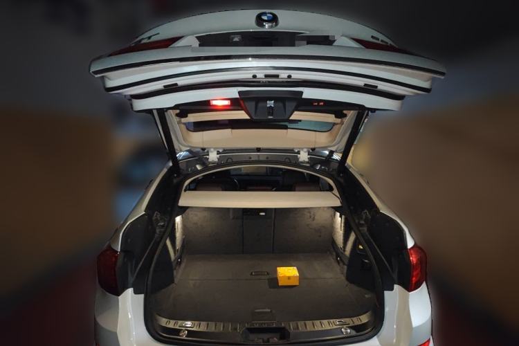 Used BMW 5 Series GT 2014 528i Luxury Edition Trunk