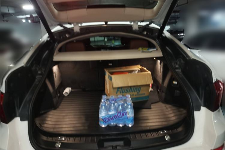 Used BMW 5 Series GT 2014 535i Leading Model Trunk