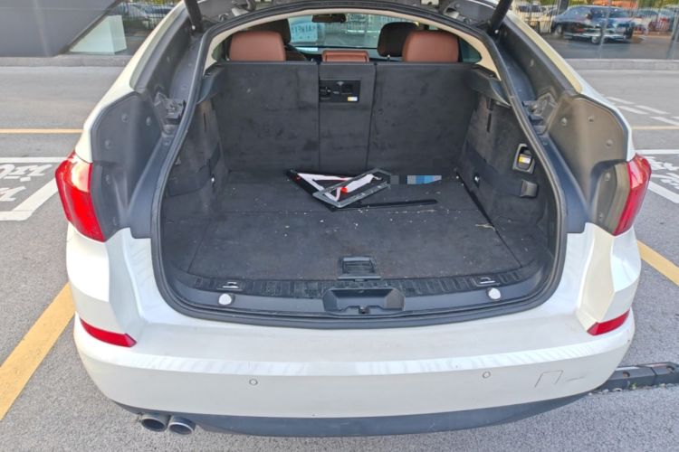 Used BMW 5 Series GT 2014 528i Leading Model Trunk