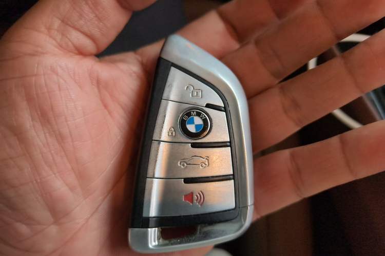 Used BMW 5 Series GT 2014 528i Leading Model Vehicle Key