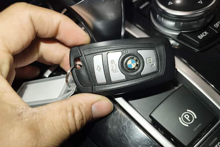 Used BMW 5 Series GT 2014 528i Leading Model Vehicle Key