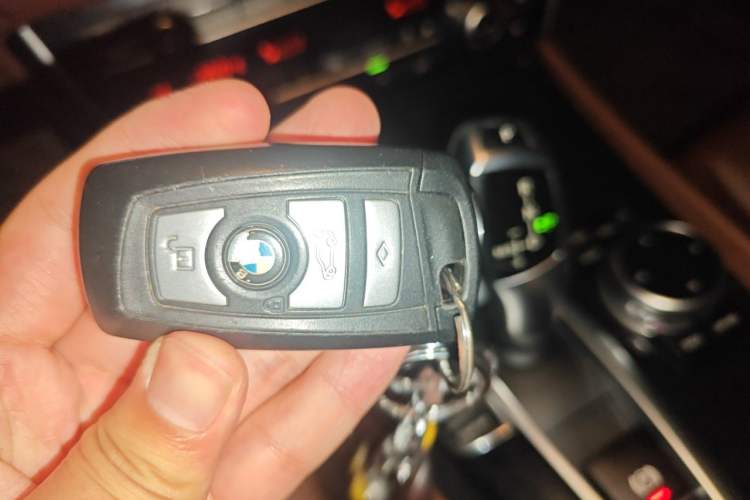 Used BMW 5 Series GT 2014 535i Leading Model Vehicle Key