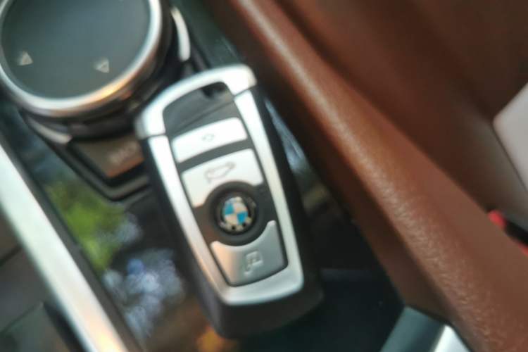 Used BMW 5 Series GT 2014 528i Leading Model Vehicle Key