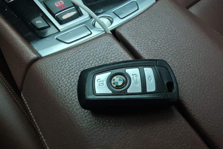 Used BMW 5 Series GT 2014 528i Leading Model Vehicle Key