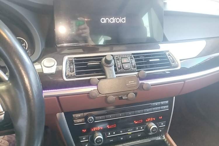 Used BMW 5 Series GT 2015 535i Leading Model Audio And AC Panel