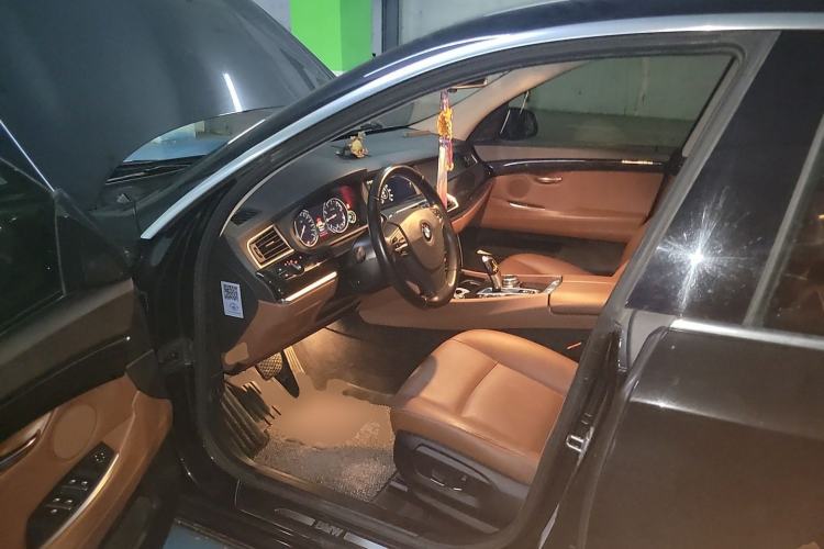 Used BMW 5 Series GT 2015 528i Leading Model Driver Seat