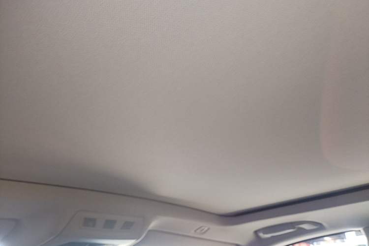Used BMW 5 Series GT 2015 535i Leading Model Headliner