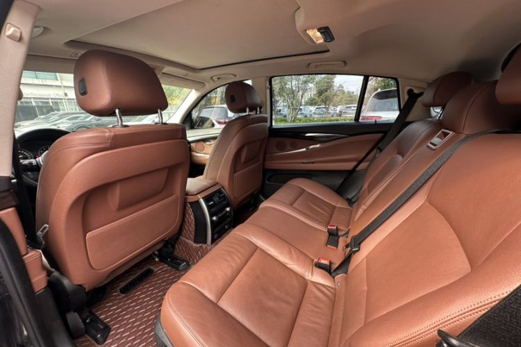 Used BMW 5 Series GT 2015 535i Leading Model Interior 2