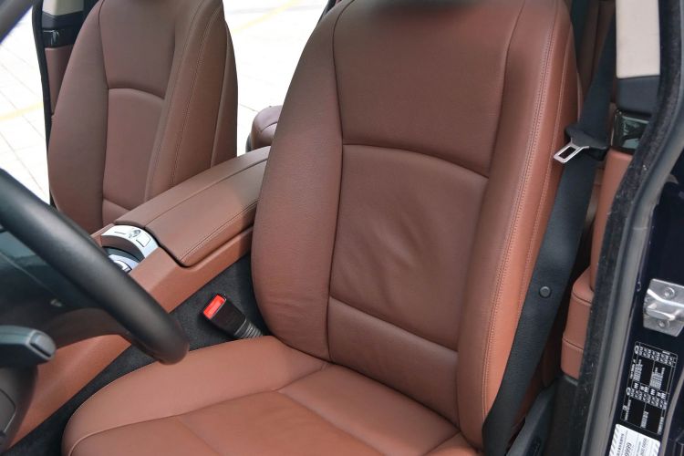 Used BMW 5 Series GT 2015 528i Leading Model Interior 5