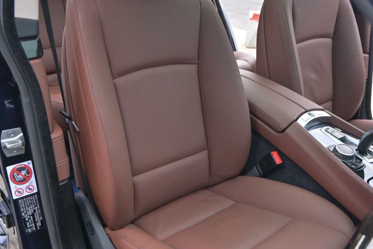 Used BMW 5 Series GT 2015 528i Leading Model Interior 8