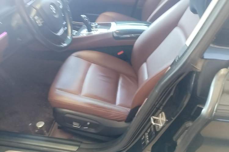 Used BMW 5 Series GT 2015 535i Leading Model Left Front Seat