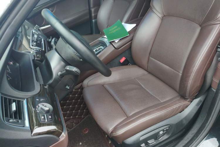 Used BMW 5 Series GT 2015 528i Luxury Edition Left Front Seat