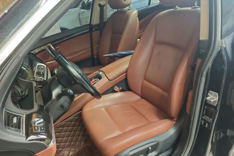 Used BMW 5 Series GT 2015 528i Leading Model Left Front Seat