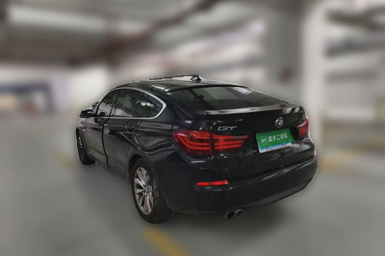 Used BMW 5 Series GT 2015 528i Leading Model Rear Left 45 Deg