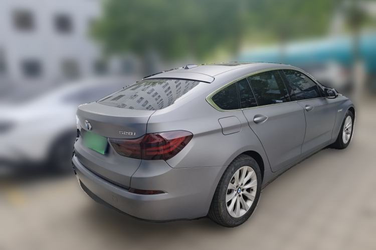 Used BMW 5 Series GT 2015 528i Leading Model Rear Right 45 Deg