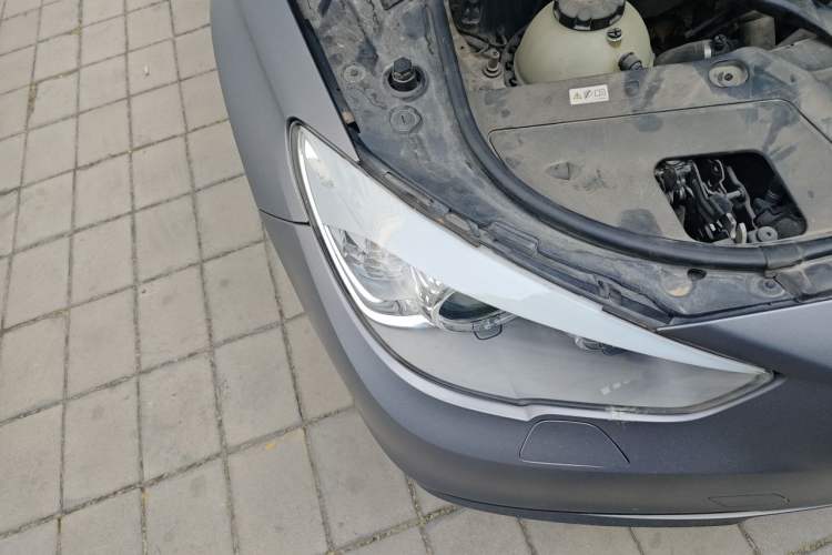 Used BMW 5 Series GT 2015 528i Leading Model Right Front Headlight