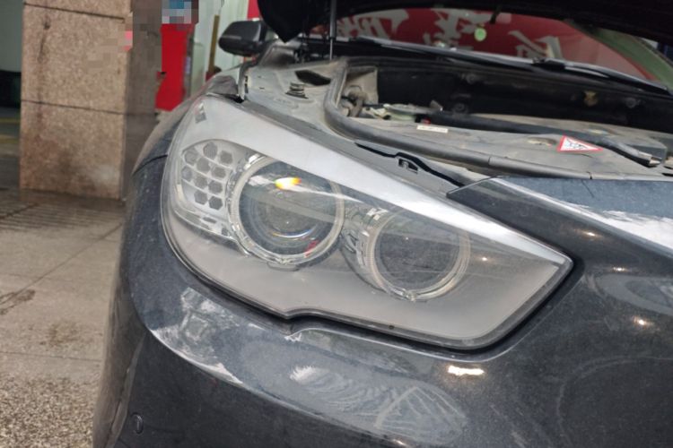 Used BMW 5 Series GT 2015 528i Leading Model Right Front Headlight