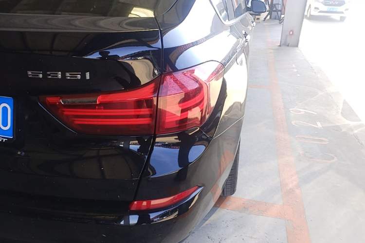 Used BMW 5 Series GT 2015 535i Leading Model Right Rear Taillight