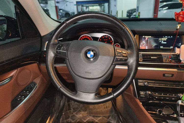 Used BMW 5 Series GT 2015 528i Leading Model Steering Wheel