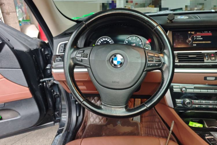 Used BMW 5 Series GT 2015 528i Leading Model Steering Wheel