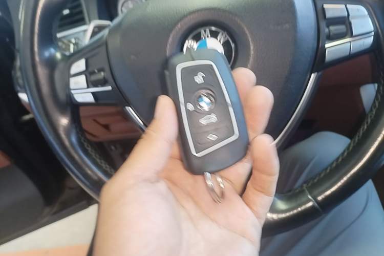 Used BMW 5 Series GT 2015 535i Leading Model Vehicle Key