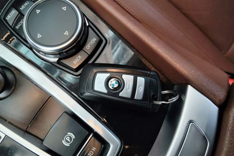 Used BMW 5 Series GT 2015 535i xDrive Vehicle Key