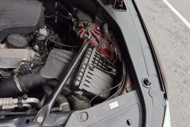 Used BMW 5 Series GT 2015 528i Leading Model Engine Bay Left