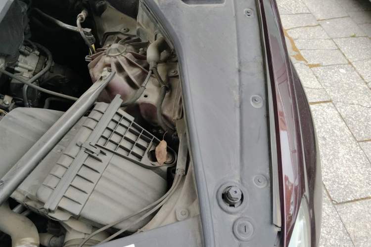 Used BMW 5 Series GT 2015 528i Leading Model Engine Bay Left