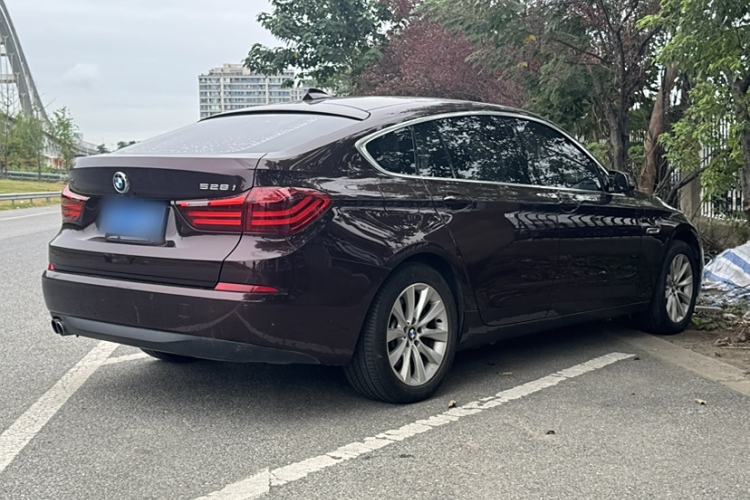Used BMW 5 Series GT 2015 528i Leading Model Exterior 4